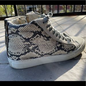 Women’s P448 snake skin size 38 (7)